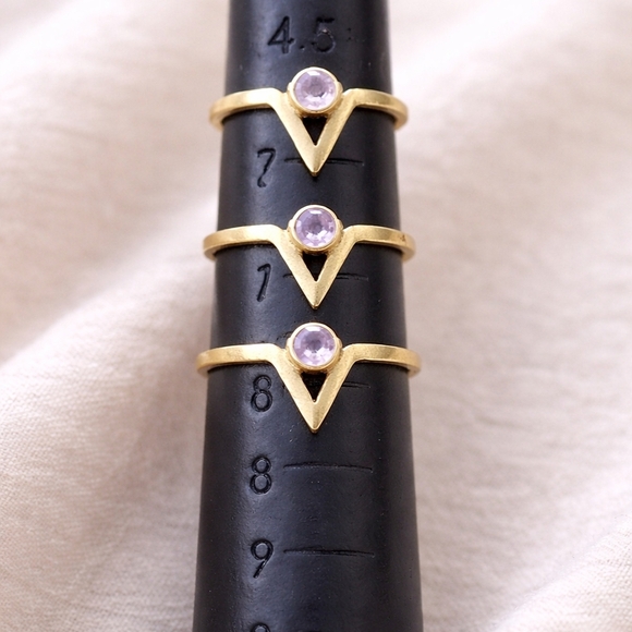 Jewelry - Gold Tone Pale Amethyst Chevron Ring | Minimalist Stackable | Sizes 4.5, 7, 8